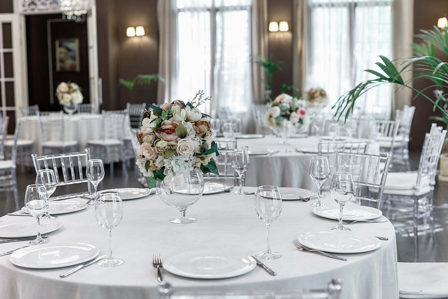 Основной зал