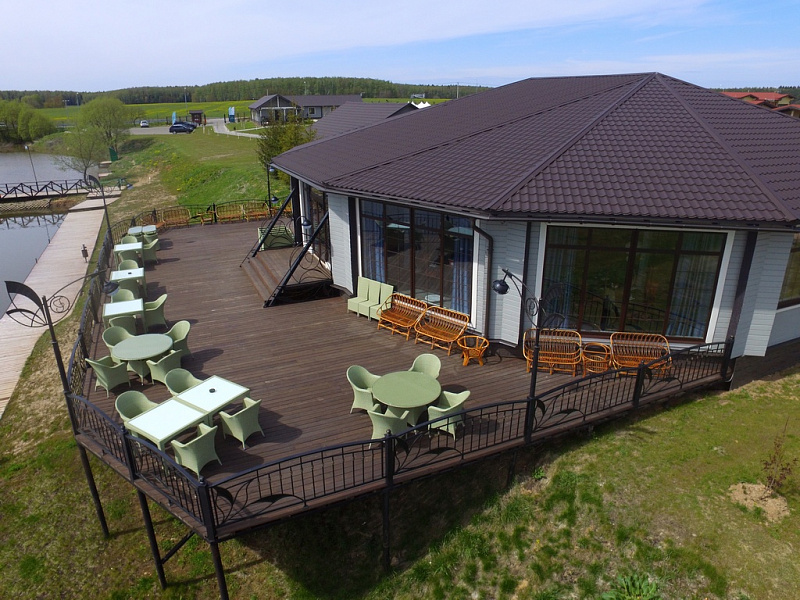 Банкетная беседка на воде