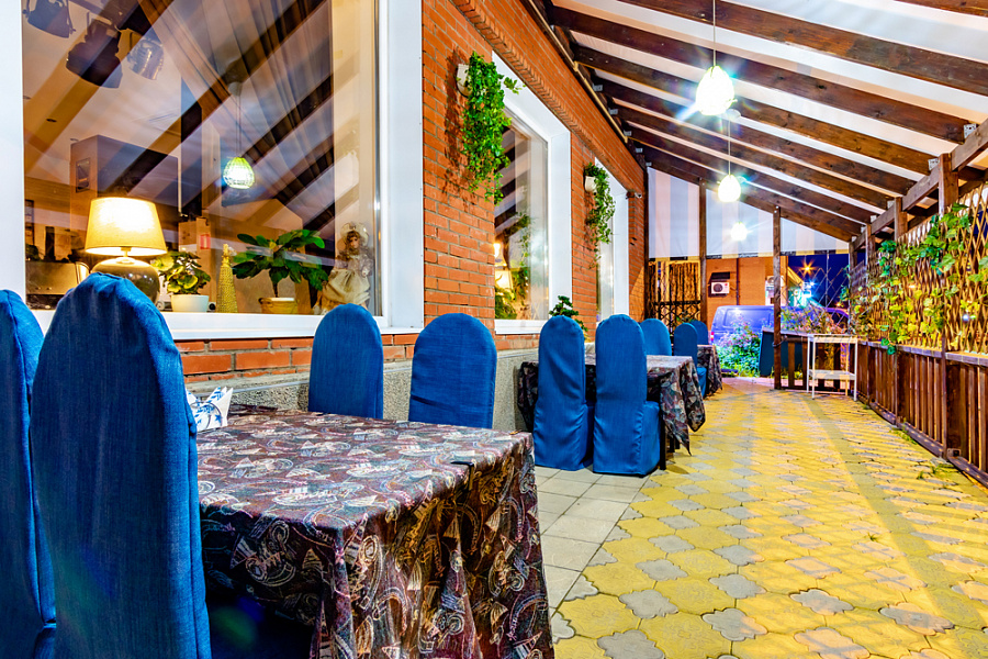 Основной зал