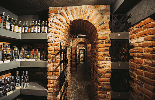 Винный погреб La Grande Cave