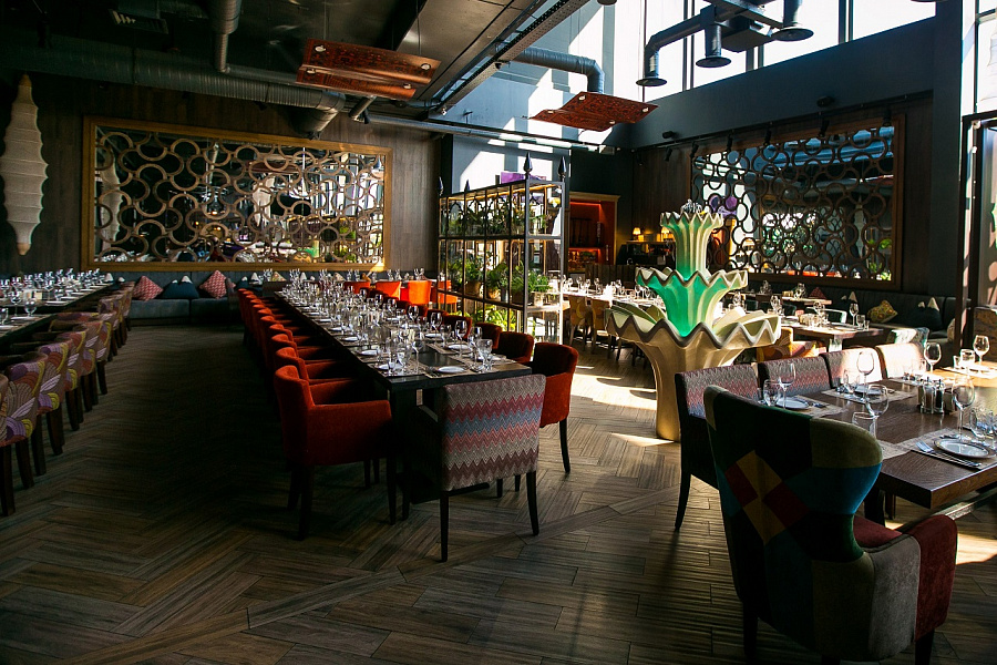 Основной зал