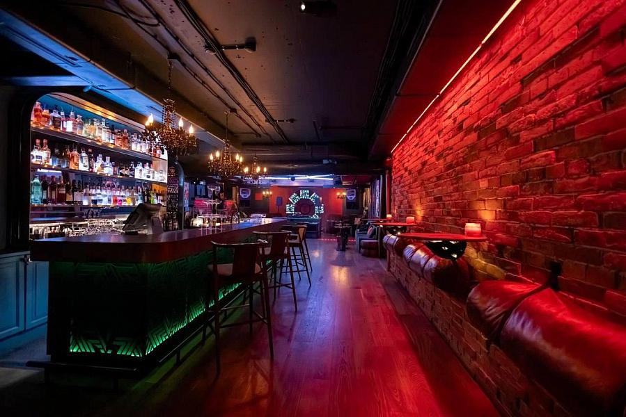 Основной зал