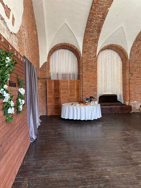 Основной зал