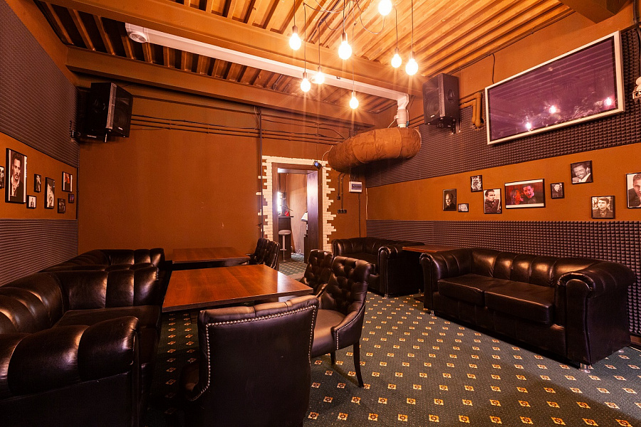 Бильярдный зал