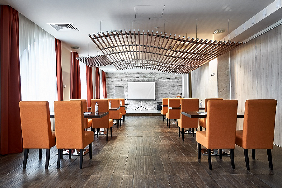 Конференц-зал Роза Ветров 