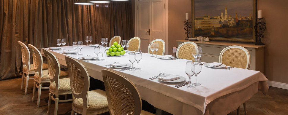  Малая парадная