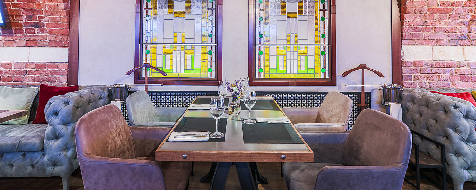 Основной зал