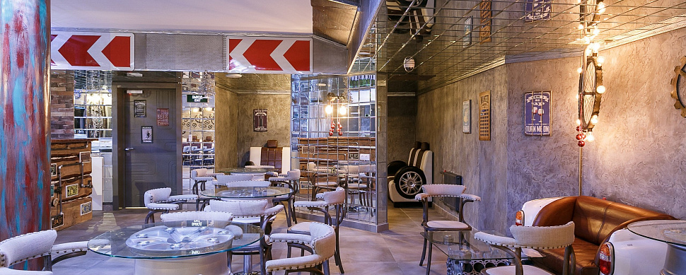 Караоке-бар