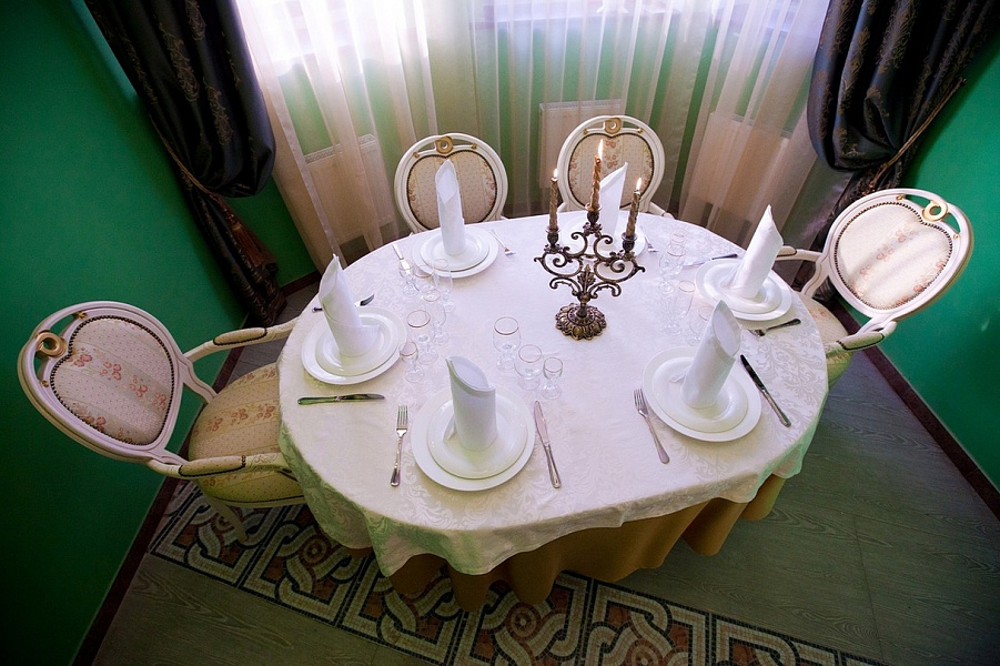 Романтический зал 