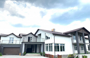 Гостевой дом с банкетным залом SostoЯниЯ House