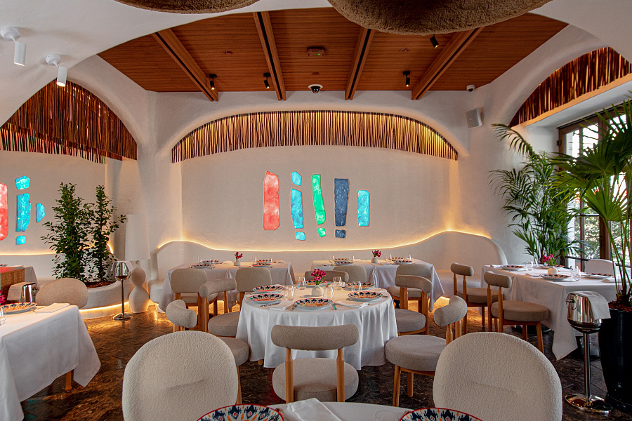 Основной зал