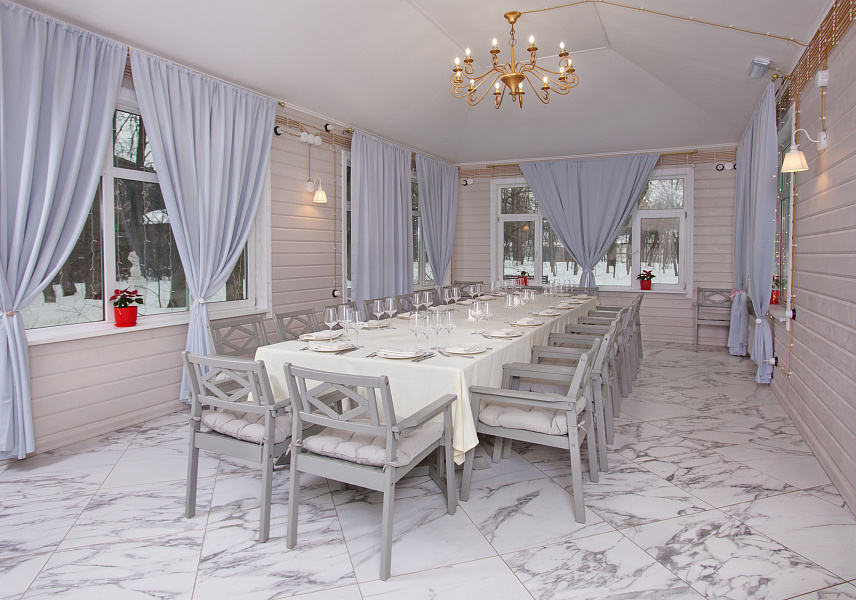 Закрытая веранда Царская Трапеза