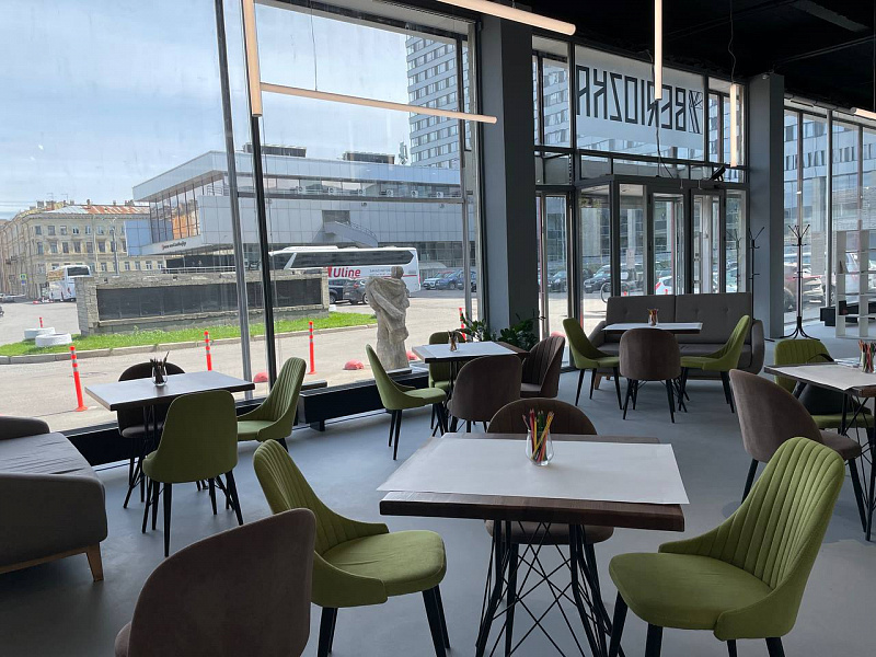 Основной зал