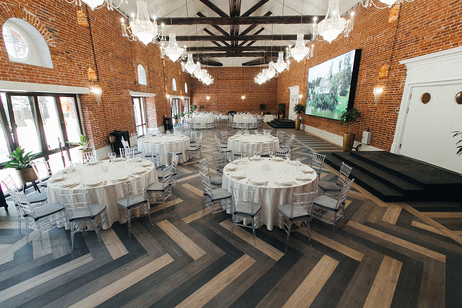 Каретный Двор