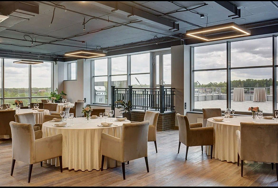 Зал с террасой