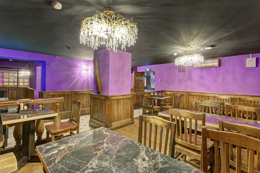 Бильярдный зал