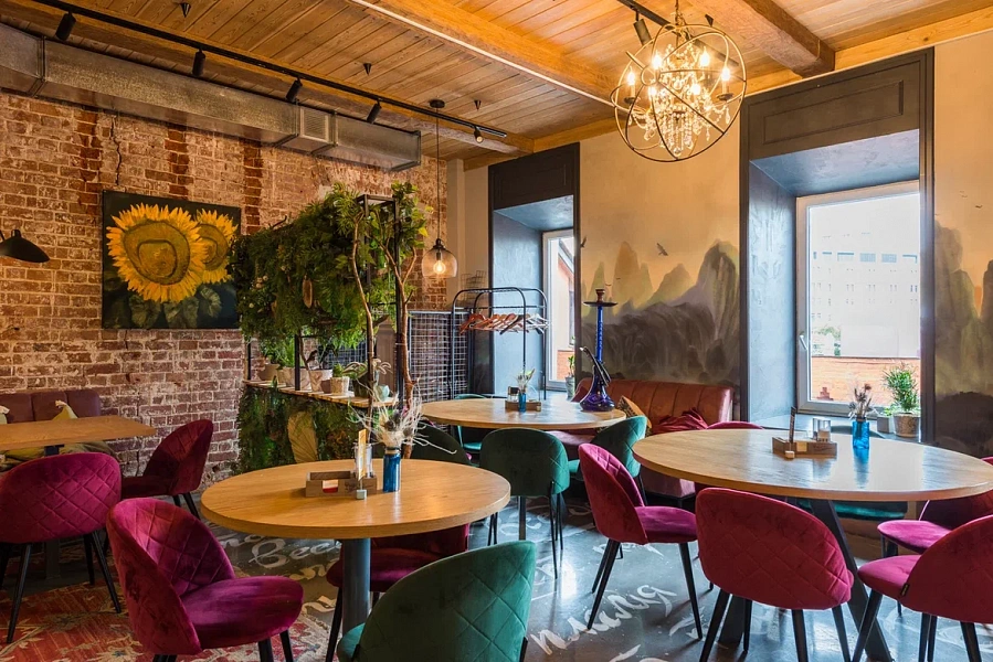 Основной зал