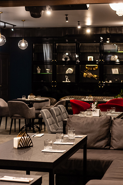 Основной зал