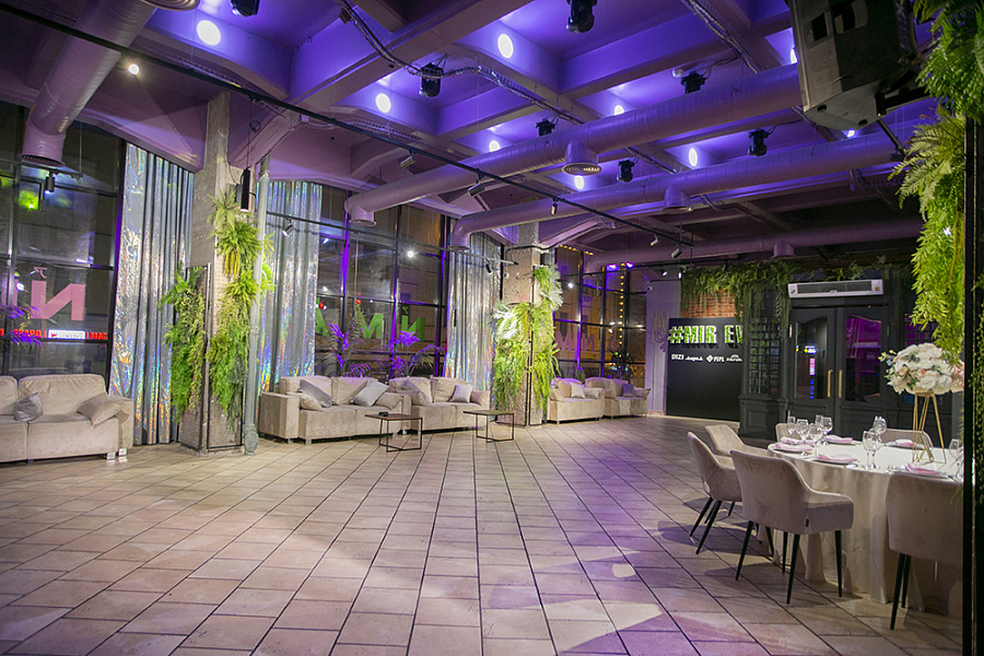 Основной зал