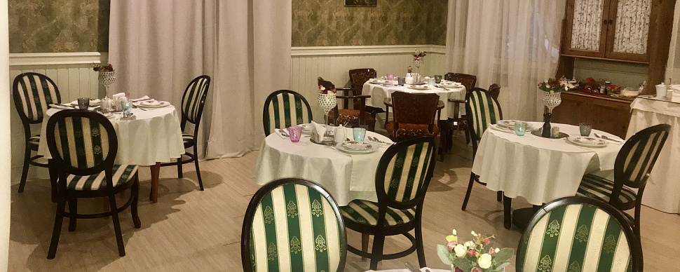 Основной зал