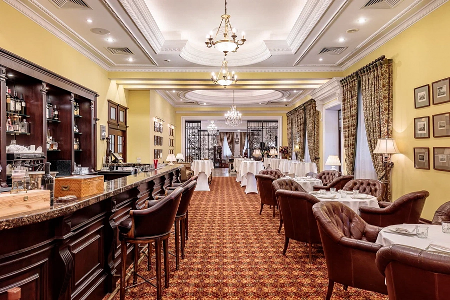 Барный + гобеленовый