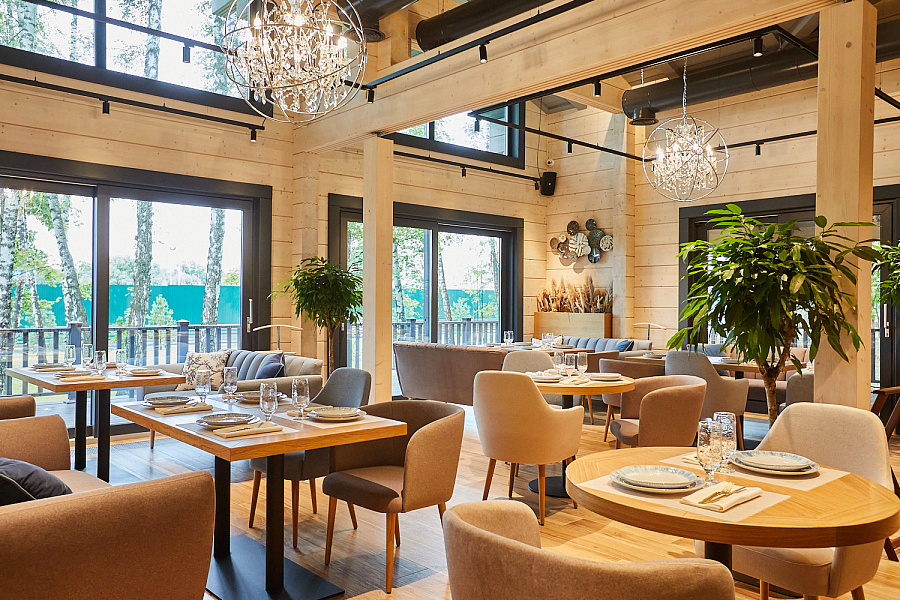 Основной зал