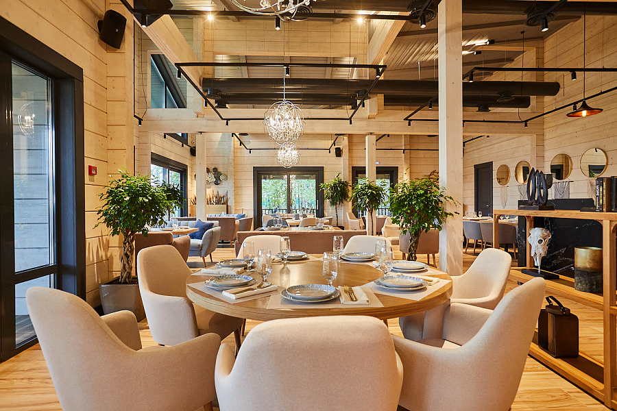 Основной зал