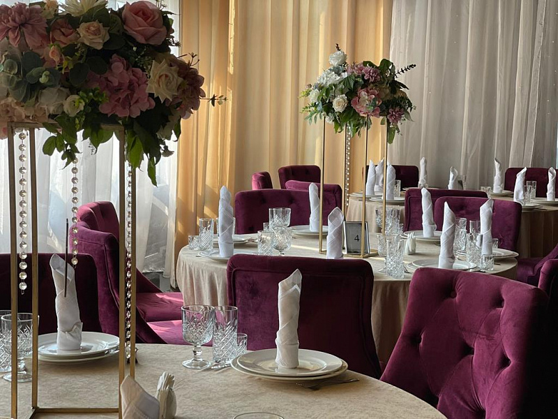 Основной зал