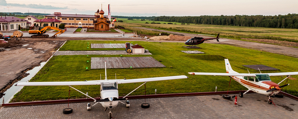 Вся территория аэродрома Кусино