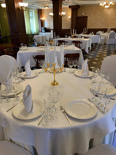 Основной зал