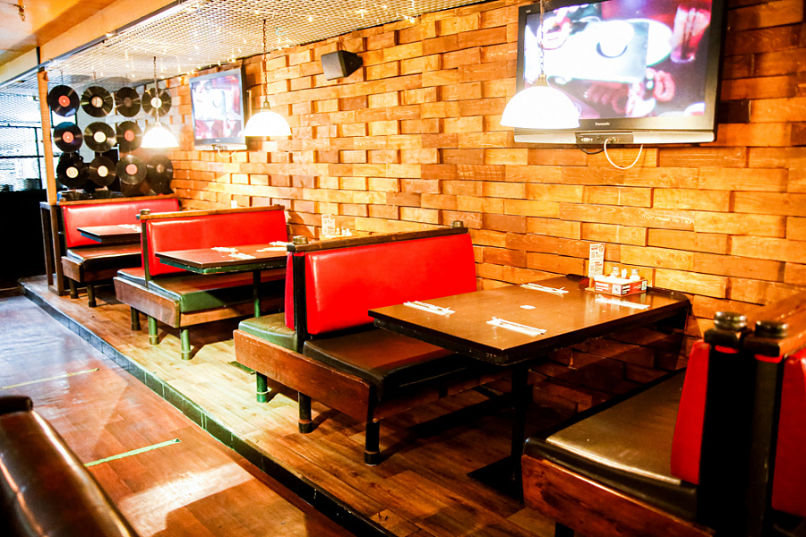 Основной зал